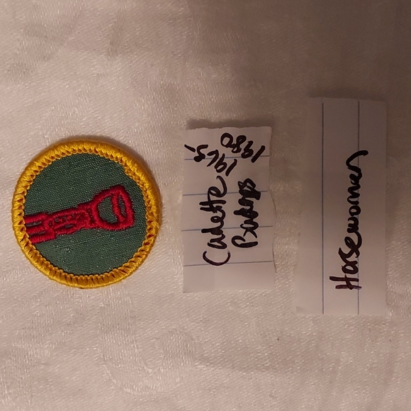 9pc. Lot Girl Scout Patches 1963-1980 - Picture 2 of 5